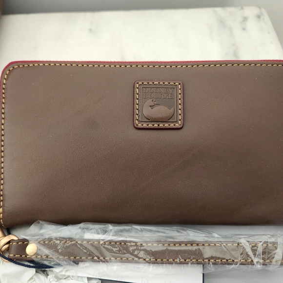 Elephant Dooney & Bourke Florentine Hattie Leather Bucket Bag & New Wallet - Picture 2 of 13